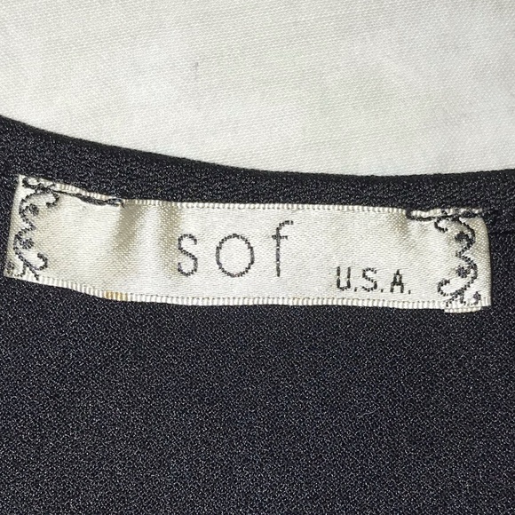 Black blouse - Picture 2 of 3